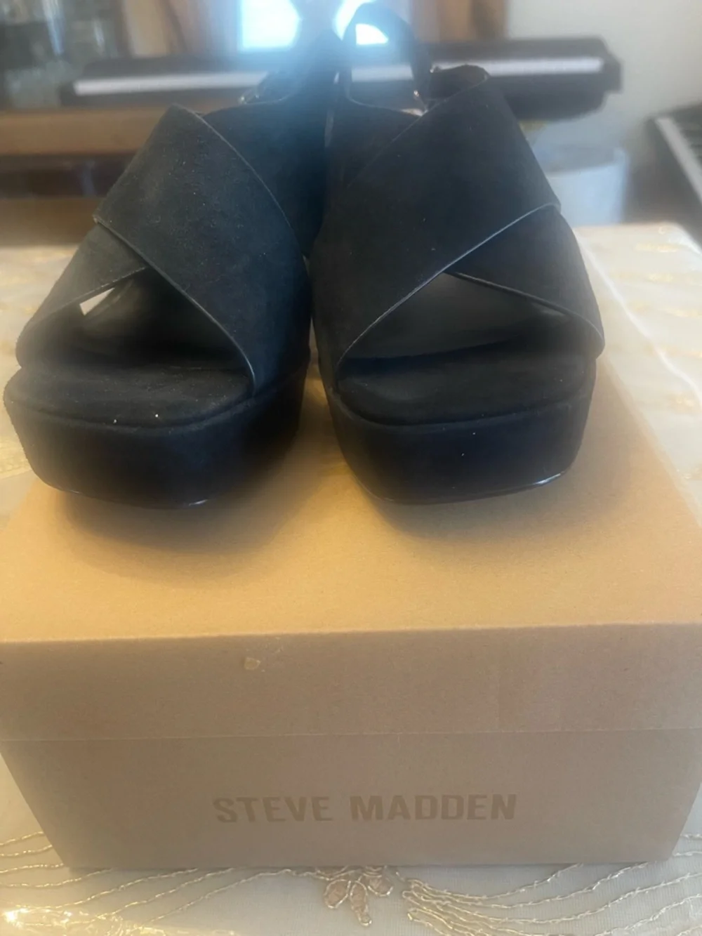 NWB Steve Madden women’s Y2K Mario platform slingback sandals size 8 black suede